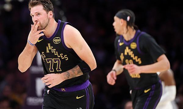 开云线上入口-NBA｜东契奇成为历史第三年轻“15000分先生”