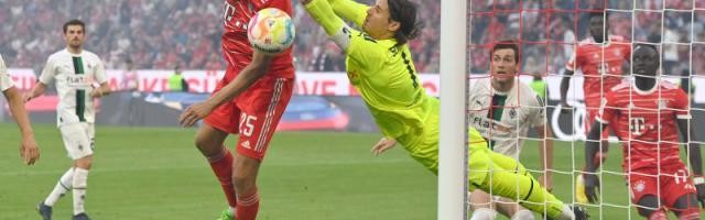 超神的佐默，超鬼的于帕，拜仁又遇“门兴系统局”