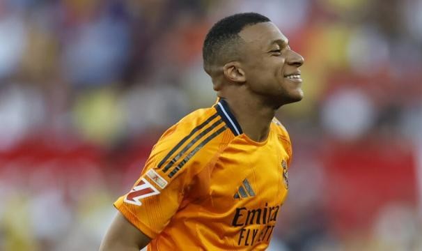 开云网站-对手两红皇马赢下“季前赛” 姆巴佩继续向金靴进发