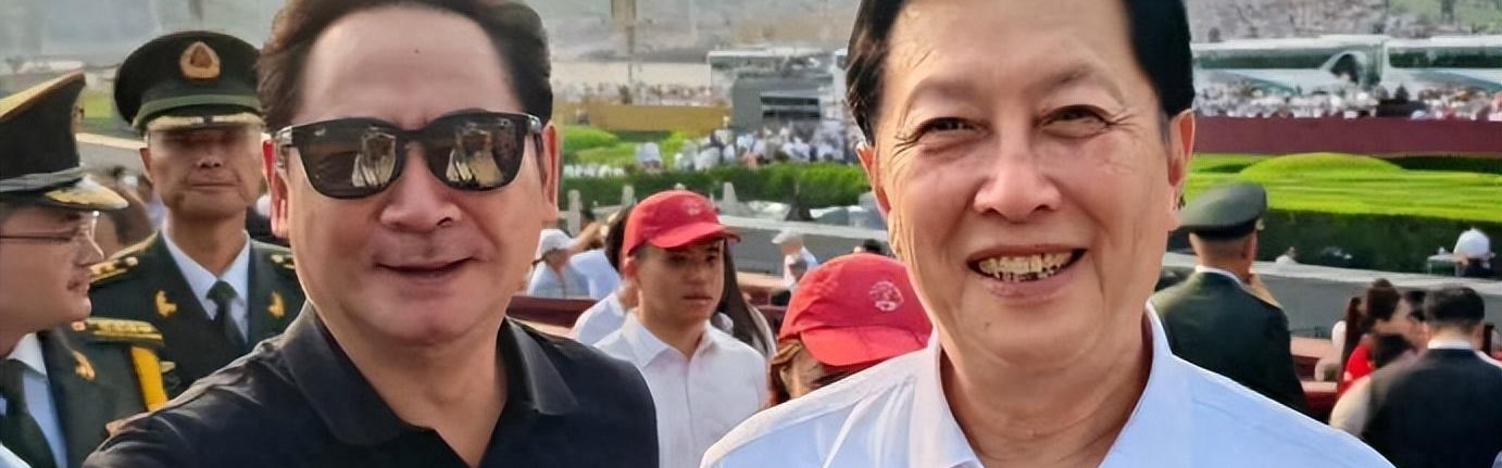 唐国强担心的事发生了！同现身观礼阅兵，却遭评论批评不如刘劲？